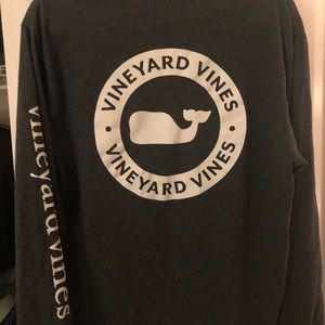 Men’s medium long sleeve Vineyard Vines shirt